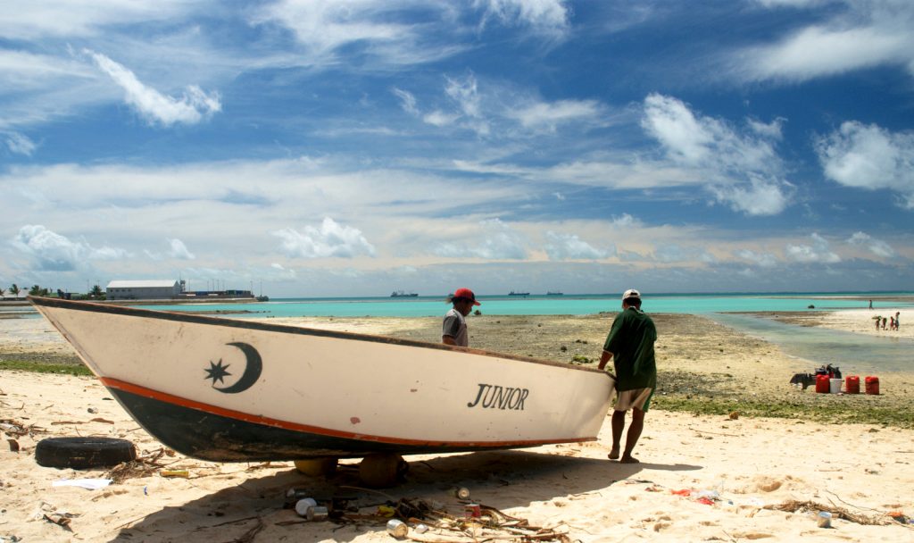 Kiribati tuna fishers, Republic of Kiribati. Photo by Quentin Hanich.