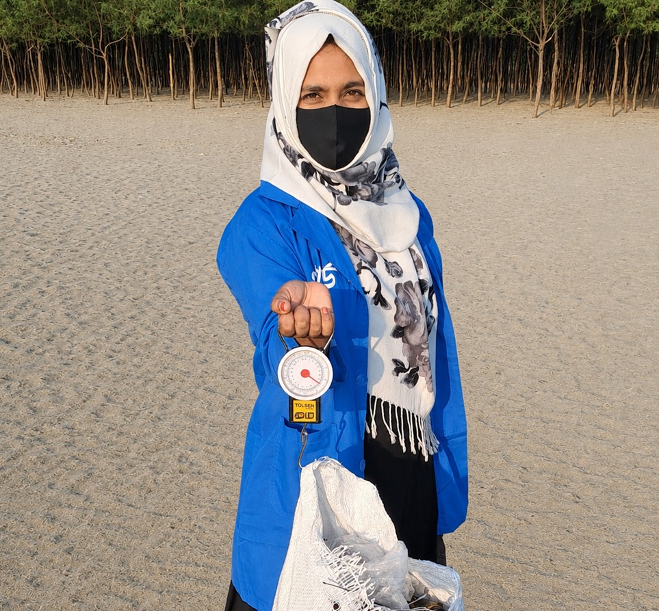 Amena Begum, an active member of the Blue Guard team in Kutubdia, supports community-led marine conservation in the Bay of Bengal. Photo: WorldFish.