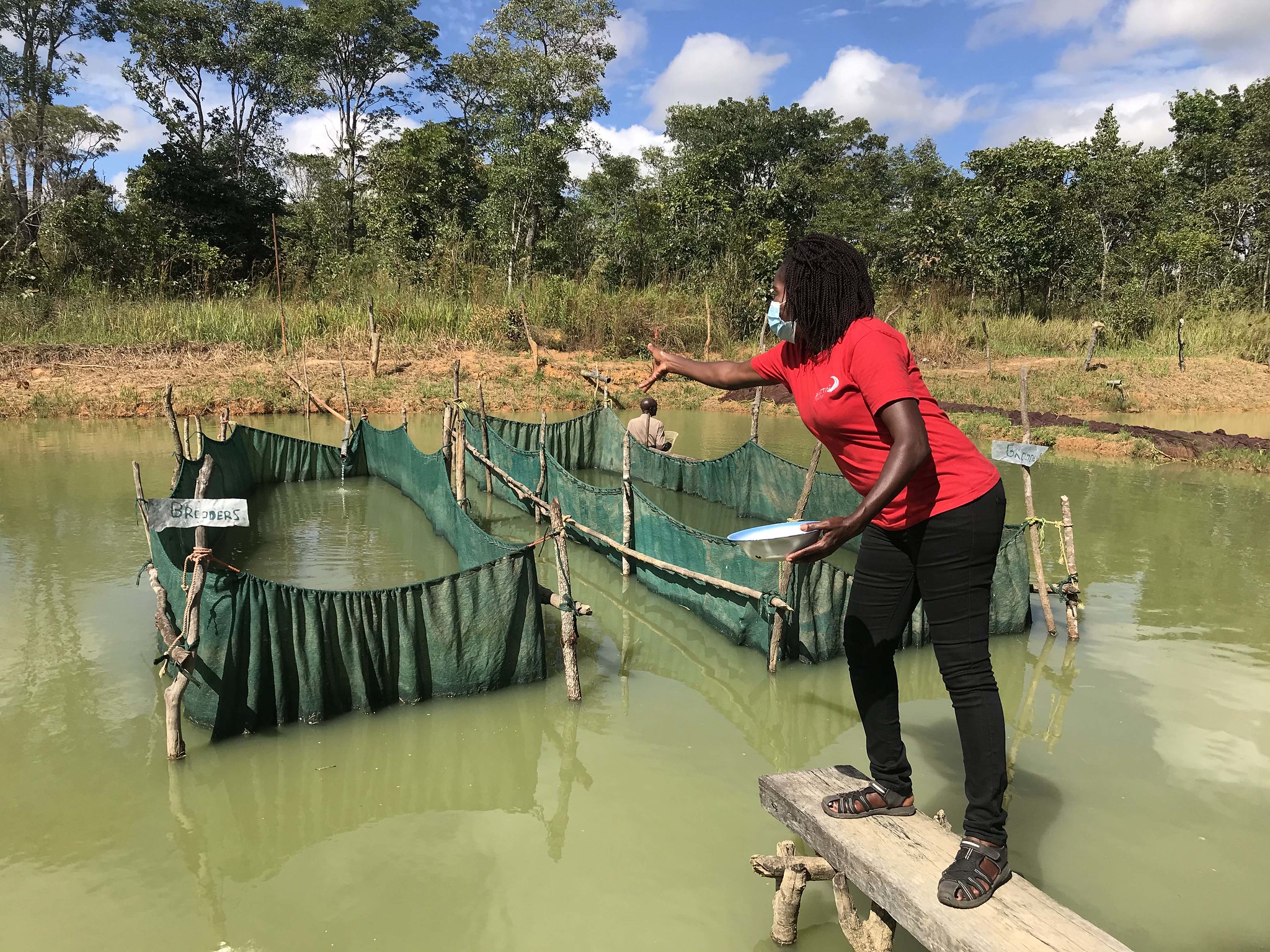 The project's ultimate goal is for 5,000 aquatic food producers who are directly or indirectly involved with it to get access to, try out, and use the sustainable local aquatic feeds.