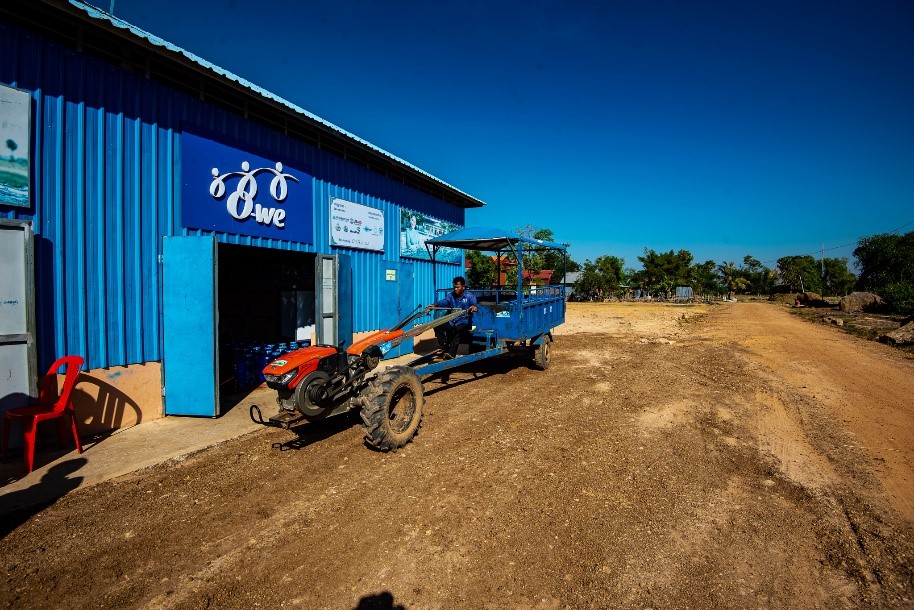 A water kiosk and its water delivery vehicle in Kampong Thom, Cambodia