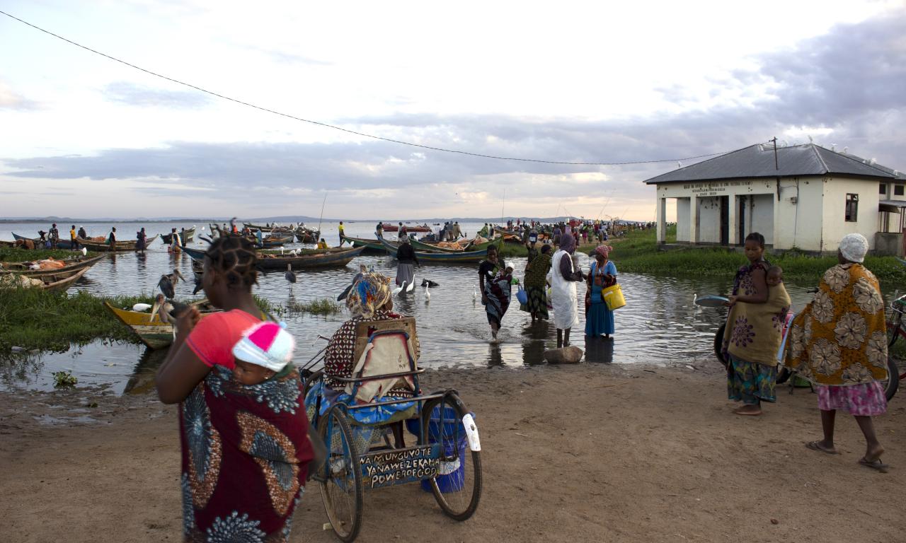 Traders at a landing site in Lake Victoria, Tanzania, waiting to buy fish. Photo: Deogratius Simbila, EMEDO.
